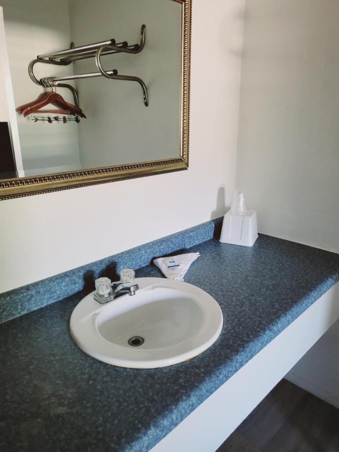 Rodeway Inn Brazil المظهر الخارجي الصورة