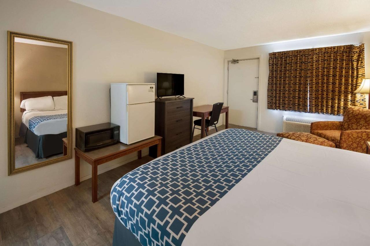 Rodeway Inn Brazil المظهر الخارجي الصورة